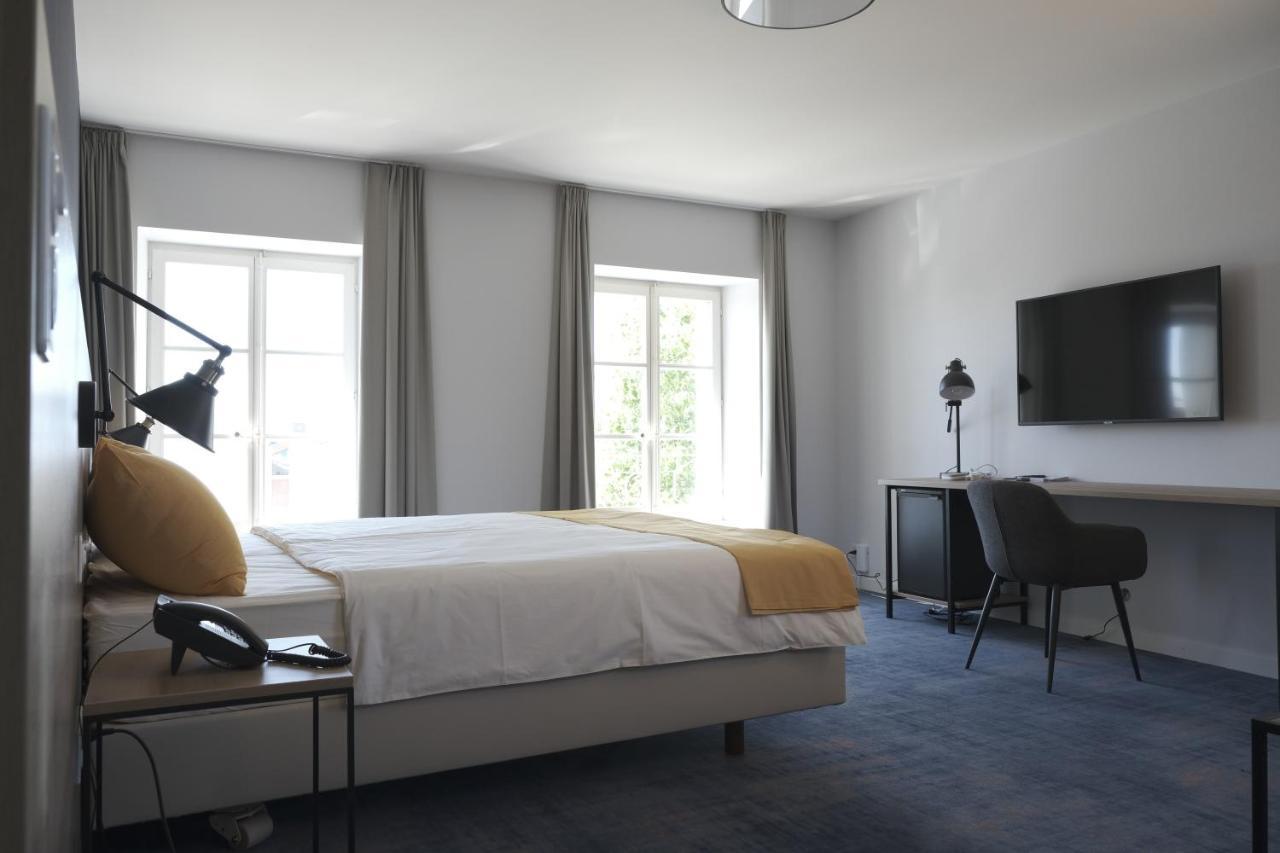 Boutique Hotel De L'Ecu Vaudois Begnins Екстериор снимка